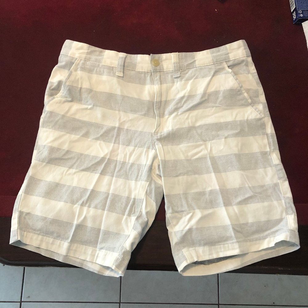 Sonoma Lifestyle Shorts 33